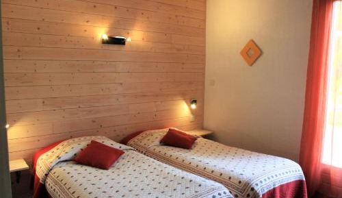 Economy Twin Studio with Kitchenette