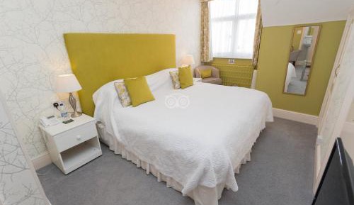 Superior Family Room (2 Adults + 1 Child) - Second Floor