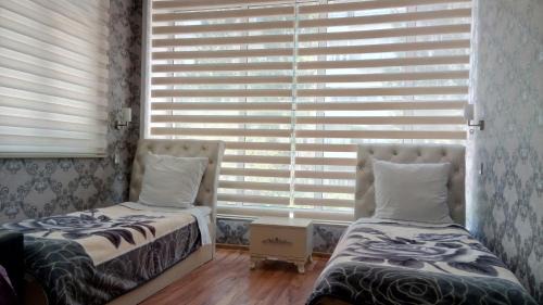 Twin Room with Shower