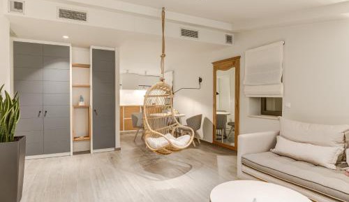 Deluxe Suite with Sea View