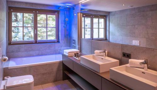 Superior Three-Bedroom Apartment