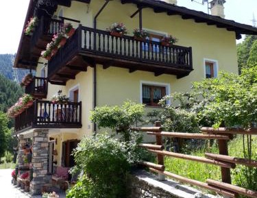 Apartment with Terrace