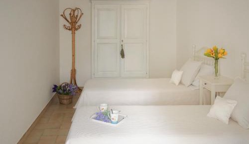 Two-Bedroom Apartment with Balcony