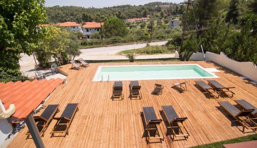 Junior Suite with Pool View