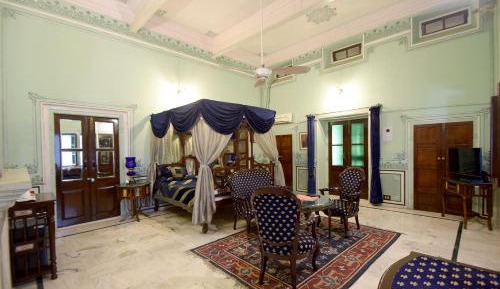 Suite with Garden View