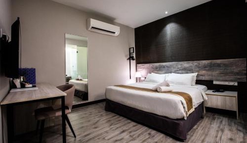 Superior King Room