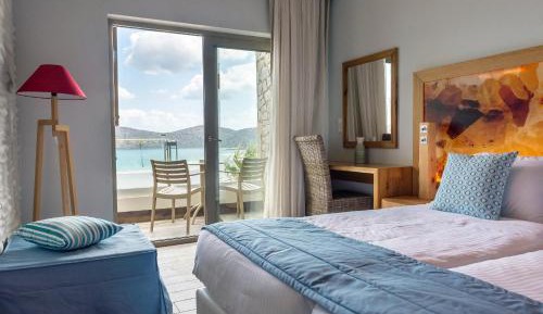 Double or Twin Room with Sea View