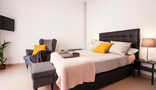 Studio Apartment