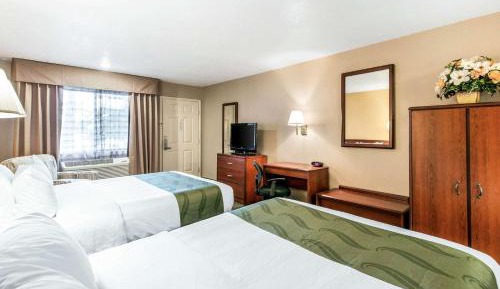Standard Queen Room with Two Queen Beds