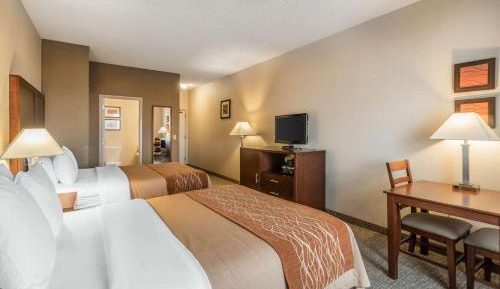 Queen Room with Two Queen Beds - Non-Smoking