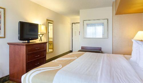 King Room - Non-Smoking