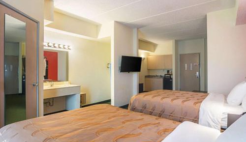 Suite with Two Double Beds - Non-Smoking