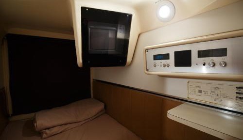Capsule Room for Male 
