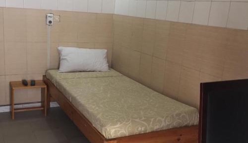 Single Room with Private Bathroom