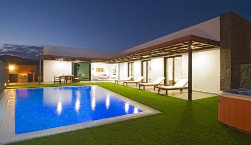 Deluxe Villa