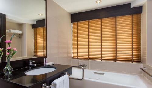 Grand Deluxe Twin Room - Mobility Access