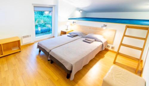 Twin Room with Private Bathroom