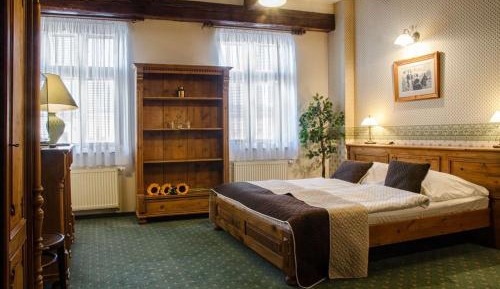 Large Double or Twin Room