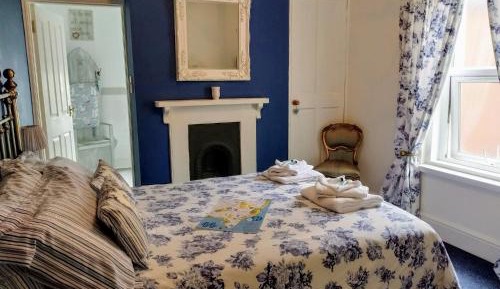 Superior Double Room with Shower