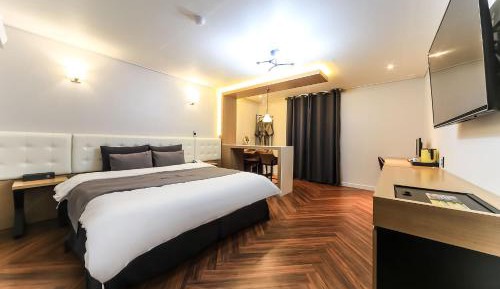 Premier Double Room