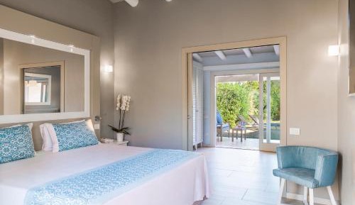 Deluxe Family Room