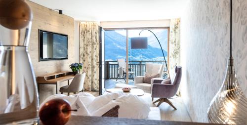 Junior Suite with Balcony
