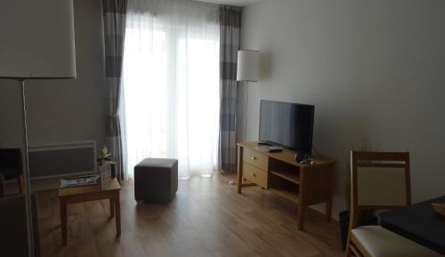 Studio Apartment