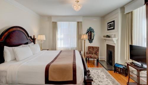 Superior King Room