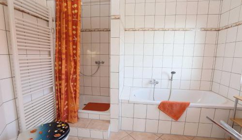 One-Bedroom Apartment with Terrace
