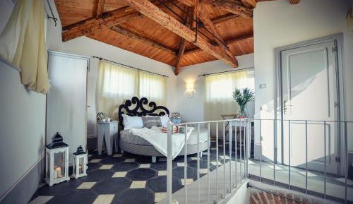 King Room with Balcony