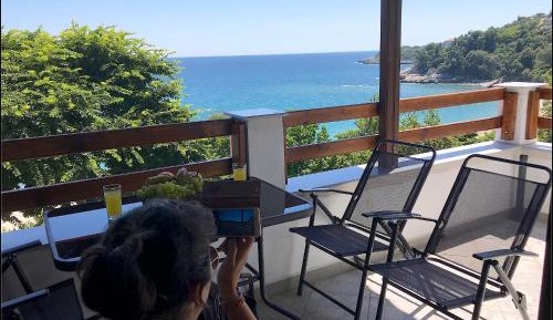 Studio Apartment with Sea View