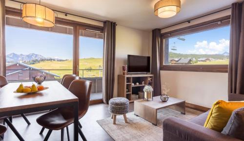 Four-Bedroom Premium Apartment - 10 People