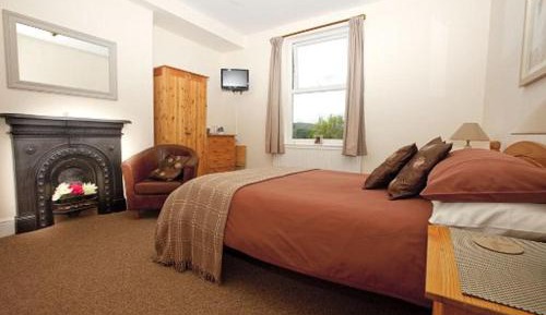 Double or Twin Room with Shower