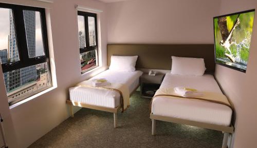 Executive Room ( 2 Single sized beds )