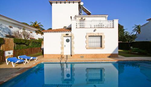 Four-Bedroom Villa