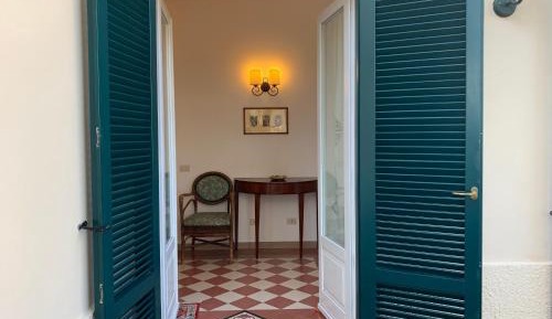 Superior Triple Room with Patio and Sea View