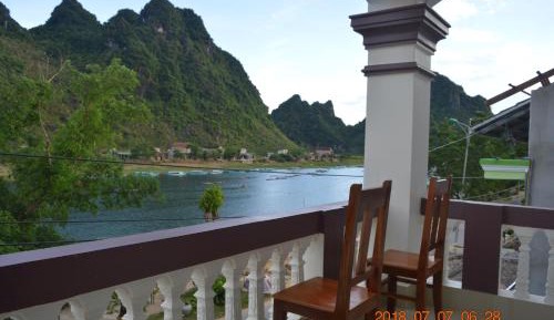 Deluxe Double or Twin Room with River View