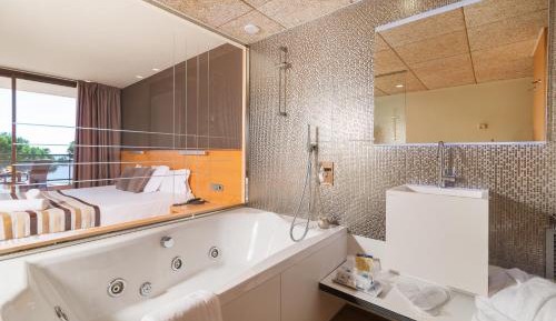 Superior Double Room with Sea View