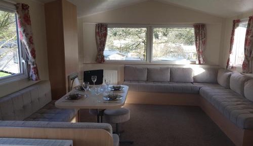 Holiday Home Cedar 3