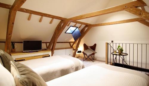 Suite with Shower