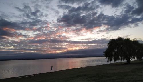 Apartment with Lake View