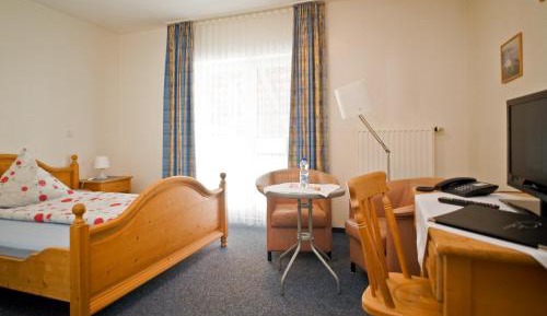 Deluxe Single Room