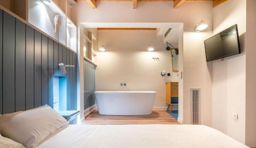 Suite with Bath