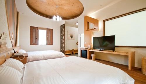 Quadruple Room with Mountain View