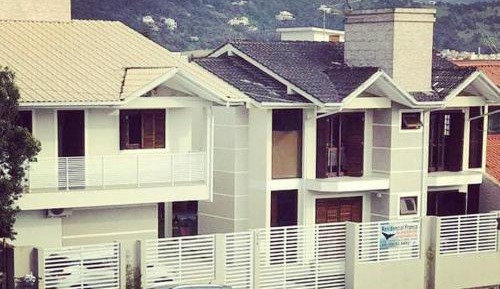 Apartment with City View