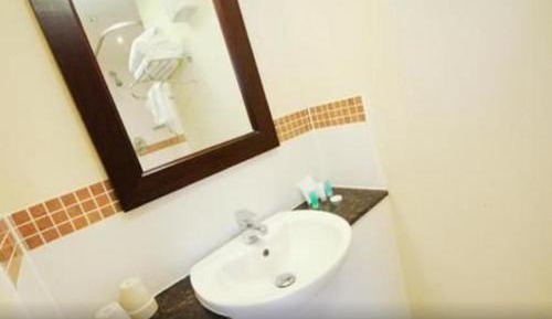 Compact Double Room with Air Conditioning