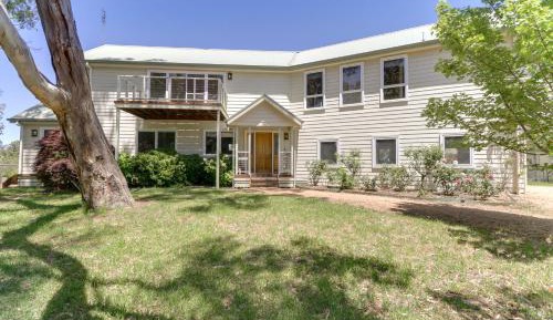 Four-Bedroom Holiday Home