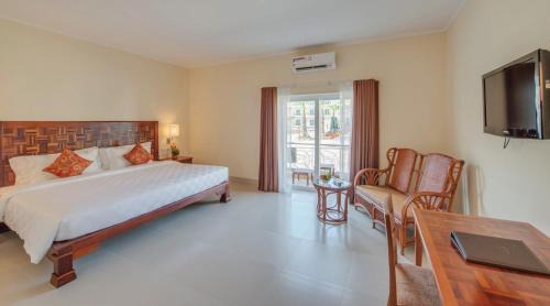 Suite with Balcony
