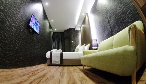 Premium Double Room with Window