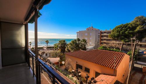 One-Bedroom Apartment with Sea View Twin